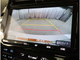 バックガイドモニターで、後方を確認しながら安心して駐車することができます。運転初心者も熟練者も必須の機能ですよ!