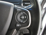 Hondaセンシングの機能のひとつ、アダプティブクルーズコントロール付!アクセルから足を離しても設定したスピードと前車との車間を保ち走行してくれます!車線維持もアシスト☆高速道路で疲労軽減ですね☆