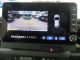 後方確認はオマカセのリアカメラ付です。雨天時や夜間のバック駐車時などで特に視界の安全確認に役立ちます。