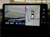 バックカメラ搭載です!車庫入れが苦手な人はもちろん、車両感覚に自信がある人にもお勧めです!見えない箇所が見えるようになるので、低い障害物や隠れてしまっている子供の存在等にも気付く事が出来ます。