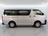 走行安定性もばっちりです。運転しやすくロングドライブも安心です。