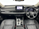 アウトランダー PHEV 2.4 P 4WD 本革シート
