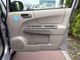 ☆クルマ買ったらエンジンオイル無料のテクノオートリアルです。納車時より走行距離4000キロ又は6ヶ月に一回のペースでご来店していただければ、エンジンオイル交換が無料です!工賃・オイル代金が0円!