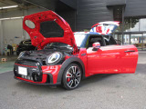 月々のお支払いを抑えやすい残価設定ローンもご用意。無理のないプランでBMW・MINIをご購入いただけます。