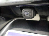 バックカメラが付いているので後方確認が非常にしやすいです。今や運転初心者も熟練者も必須装備!ついていて損はないですね♪