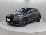 レクサスが「小さな高級車」を目指した小型クロスオーバーのLBXです。