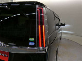 LEDテールライトです。省電力、高輝度のLEDは明るく照らすので夜間運転時の視認性を高めます。スタイリッシュな見た目で細かいところもこだわりたいあなたに!
