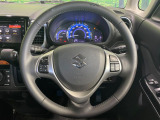 【ステアリングスイッチ】運転中、前方から目線をそらすことなく、オーディオ等の操作が可能な便利機能!安心&快適なドライブを演出してくれます♪