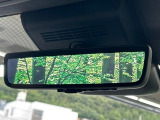 【デジタルインナーミラー】後席の大きな荷物や同乗者で後方が確認しづらい時でも安心!カメラが撮影した車両後方の映像をルームミラー内に表示。クリアな視界で状況の確認が可能です!