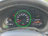視認性の高いメーターで、運転に必要な情報を的確に把握できます。運転状況に合わせて表示モードも切り替え可能です。
