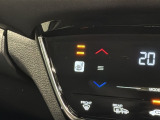 フロント両席にはシートヒーターが付いています!寒い日に便利な装備ですね。