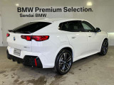 BMW xDriveの魅力は、走行状況と路面状況の変化をリアルタイムに把握し、4輪のトラクションを絶えず最大限に保つことで、どんなコンディションにおいても揺るぎない走りを実現させてくれます。