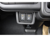 運転席/助手席シートヒーター付きです!