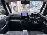 展示車両は全車 クリーニング済。 専門業者さんにて内外装ともにキレイにしてご納車いたします。 また別途、各種コーティングもうけたまわってます。