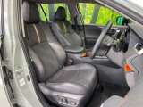 運転席シート廻りは使用感も少なく、良好な状態となっています。丁寧に使われていたことがよくわかりますね。