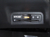 ETC付。高速道路の料金所はキャッシュレスで通過です。サービスエリア等にあるスマートインターの出入口も利用可能でとっても便利。ご納車後すぐにお使い頂けるようセットアップしてのお渡しとなります。