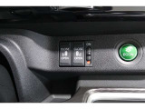 ◆◆両側電動スライドドア!!荷物で手が塞がる時など簡単にドアの開閉が出来ます!何より力いらずで開閉OK!女性やお年寄りにも優しい♪電動機能はOFFにもできますから元気なお子様の駆け出しも安心!