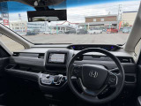 見通しのよいすっきりとした視界で、誰でも運転しやすいです。運転のしやすさは疲れにくさにも繋がりますよ♪