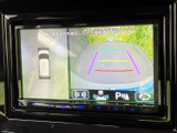 停車中に、地上デジタル放送を楽しめるTV機能が搭載されています。休憩時間のお供に最適です。快適な時間を過ごせますよ。