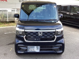 お客様に安全で快適なカーライフをお送りいただくために、中古車にも高いレベルの品質基準を設け、その基準に従って、全ての中古車について納車前整備を実施しています。