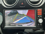 『バックモニター』はスムーズな駐車と安全確認をサポートします。