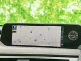 見やすい地図表示で、目的地までスムーズに案内してくれます。運転に集中しながらも、安心して走行できます。旅の計画も立てやすくなります。