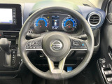 【純正革巻きステアリング】上質な革を使用することで、手にしっかり馴染みとても運転しやすいハンドルです♪