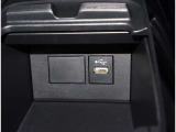 USB・充電ポートも装備!