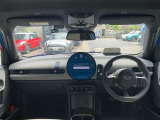 弊社お客様より頂いた下取車やデモカーが在庫の多くを占めています。車の経歴や整備記録が分かり、ご安心してお車をお選び頂ける正規ディーラーならではのラインナップでございます。
