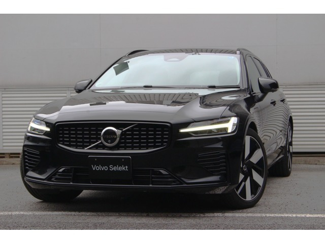 V60 ウルトラ T6 AWD プラグインハイブリッド 4WD