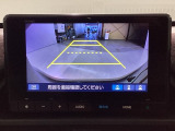 バックをするとき自動でリアの様子が映る『リアカメラ』付き! 画面で確認しながらバックが出来るので駐車の時も安心です。