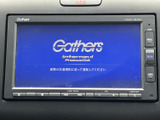 使いやすいナビ・オーディオは、快適なドライブをサポート。様々な情報を表示でき、安全運転にも貢献します。充実したカーライフを応援します。