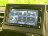 電話帳や目的地の登録もスムーズ。スマートフォン連携で、さらに便利に活用できます。情報表示も見やすく、使い勝手も抜群です。