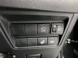 ステアリングヒーター付き。寒い日のドライブも、手のひらから温めてくれます。