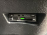 いまや快適なカーライフに欠かせないETCが付いています。