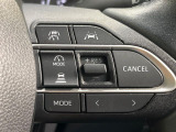 【レーダークルーズコントロール】高速道路での長距離走行が楽に!!自動で速度を保つクルーズコントロールが、衝突軽減システムと連携し、前方の車両を感知して車間を保つように速度調節してくれます!!