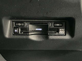 高速道路で便利な【ETC2.0】を装備しています。光ビーコン搭載で渋滞情報などナビゲーションと連動することで機能も充実いたします。他、観光施設に立ち寄るための高速料金割引サービス等もございます。