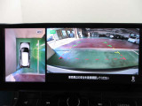 アラウンドビューモニターで車庫入れも空から見ている様に駐車できラクラクです。