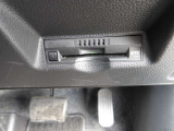 ETCを装備していますので高速道路の料金所をノンストップで通過出来ます。 ETCは使用すると休日割り等のメリットを受ける事が出来ます。