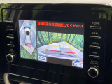 【パノラミックビューモニター】専用のカメラにより、上から見下ろしたような視点で360度クルマの周囲を確認することができます☆死角部分も確認しやすく、狭い場所での切り返しや駐車もスムーズに行えます。