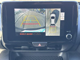 後方状況を画面で確認できるので、狭い場所での駐車も安心。ガイドライン表示で、安全な駐車をサポートします。運転の苦手な方にも。
