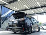 フルモデリスタのバチ決まりヴェルファイア入庫致しました!!車内もコンビハンドル・デカナビ・オットマンシートと装備充実!是非ご検討ください!!
