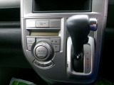 シフトも操作しやすく、快適な運転をサポートしてくれます!!