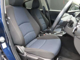 運転席のドアを開け、乗り込む際のイメージです。