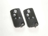 【スマートキー】簡単便利機能♪キーを取り出さずにドアを施錠&解錠。クルマの始動も可能です。