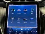 新しくなったセンターコンソールはスマートフォンを操作するような感覚でナビから車両の設定までが可能です。
