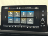 ★スマートフォンのような操作感の静電式タッチパネル。