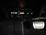 ETC付。高速道路の料金所はキャッシュレスで通過です。サービスエリア等にあるスマートインターの出入りも利用可能でとっても便利。ご納車後すぐにお使い頂けるようセットアップしてのお渡しとなります。