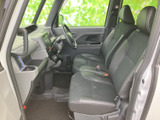 運転しやすい視界と、操作しやすい配置が魅力。快適なドライビングをサポートする機能が満載です。安全で快適なカーライフを。
