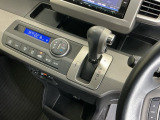 発進時から滑らかに加速する無段階変速のCVTはストップ&ゴーの多い街の中も快適です